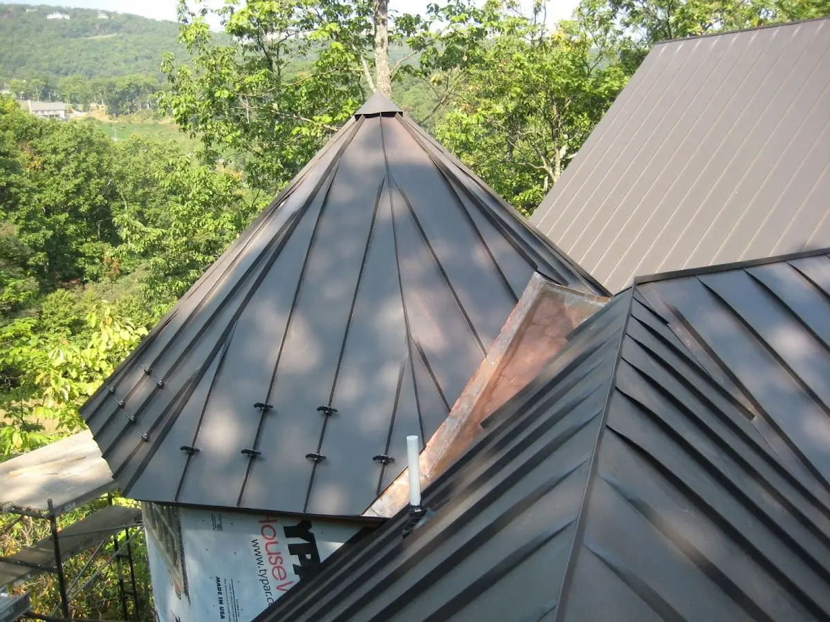 Professional Gutter Cleaning by Craftsman Roofing in Hunters Creek